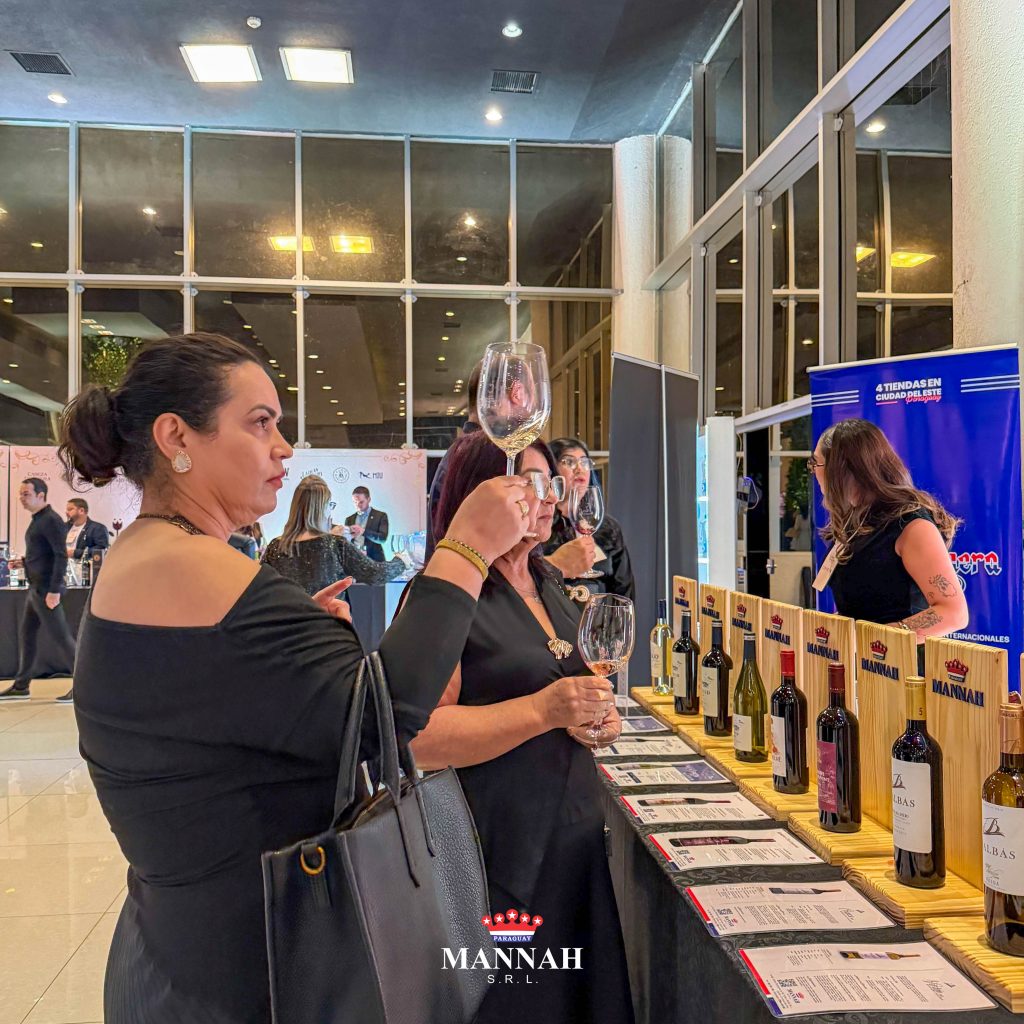 🍷 ¡Una noche inolvidable en Viva el Vino! desde el Hotel Nobile de Ciudad del Este 9 IMG 0628