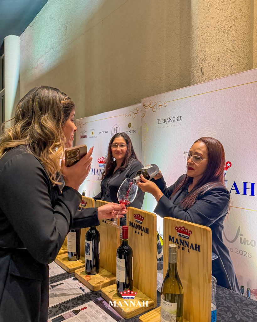🍷 ¡Una noche inolvidable en Viva el Vino! desde el Hotel Nobile de Ciudad del Este 8 IMG 0768